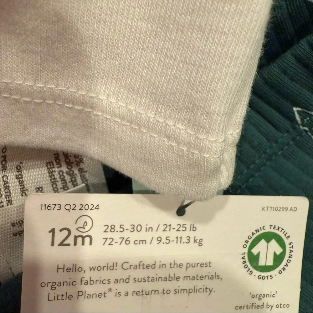 Little Planet by Carter’s Holiday two piece set size 12 months NWT